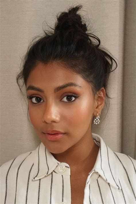 22 Must-Try Hairstyles for Women with Small Foreheads: 2024 Glam ...