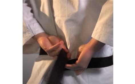 How To Tie A Karate Belt: Explained In Easy Steps