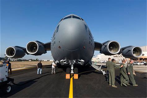 Boeing C-17: Boeing delivers last C-17 to Air Force - CSMonitor.com