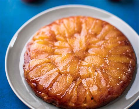 Tarte Tatin mit Apfel. Rezept zum Backen. Dessert
