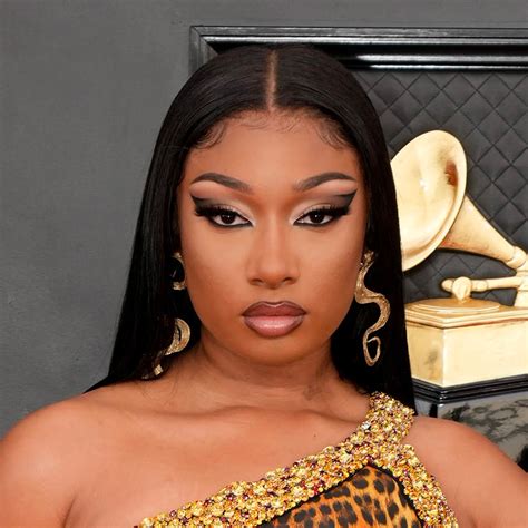 Megan Thee Stallion arrasa en los Grammys 2021 (con premios y su
