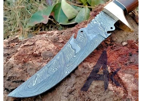 DAMASCUS COMANDO KNIFE HANDMADE - AK Industry