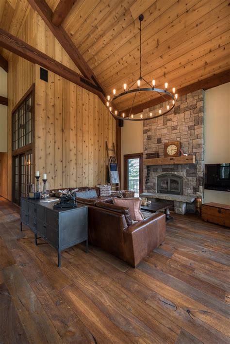This cozy ski home tucked into the Catskill Mountains is a winter dream