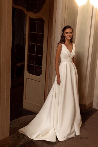 Buy wedding dress Luara from the producer - Anna Sposa Group