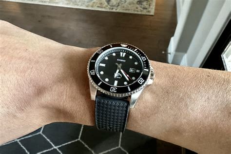 Casio Duro MDV-106 Re-Review – The Brooks Review
