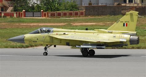 Tarmak007 -- A bold blog on Indian defence: LCA LSP-4 maiden flight ...