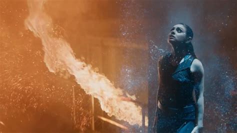 Трейлер №3 фильма Восхождение Юпитер (2015). Смотреть онлайн - KinoNews ...