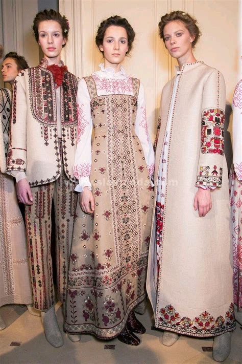Коллекция Valentino в русском народном стиле - Дом Русской Одежды в ...