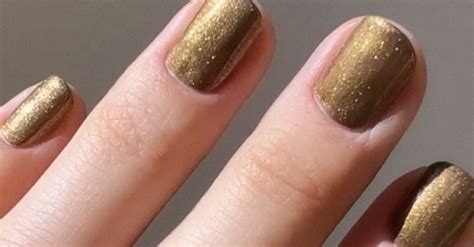 The Best Nail Polish Colors to Try at the Salon | Who What Wear