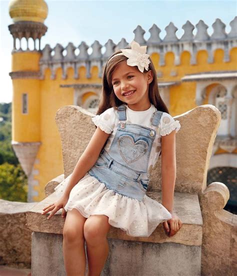 Colección Mini | Niñas modelos, Ropa de chicas, Vestidos bonitos para niña