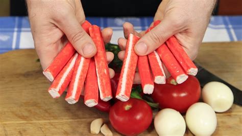 Лучший КРАБОВЫЙ салат! На самом деле все просто и НЕВЕРОЯТНО вкусно ...