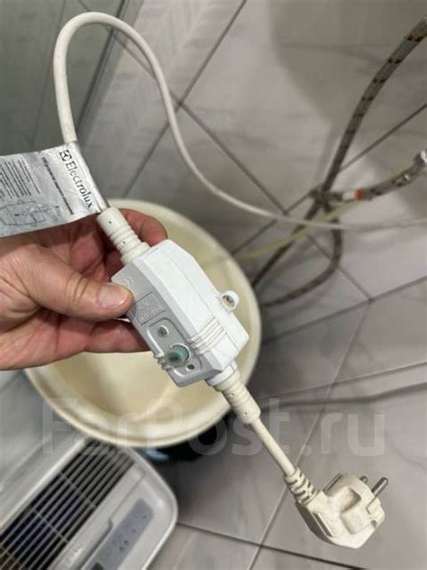 Водонагреватель 80л плоский, Electrolux EWH 80 centurio silver ...