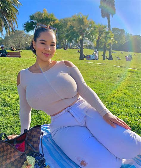Katelyn Sadé | quick break from socal 🤍💫 | Instagram