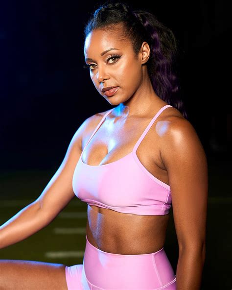 Brandi Rhodes on Twitter: "Big mom energy 💪🏾 https://t.co/vtI5igvUWt