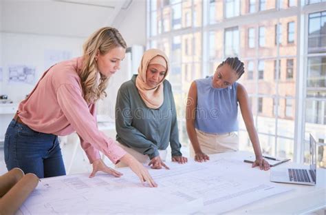 Architect, Women and Architecture Blueprint for Building Engineering ...