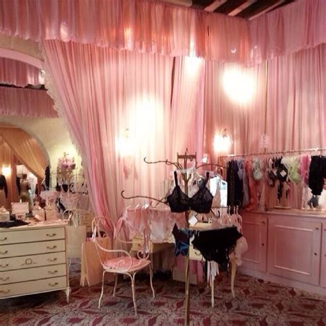 Glam Room Decor Inspiration