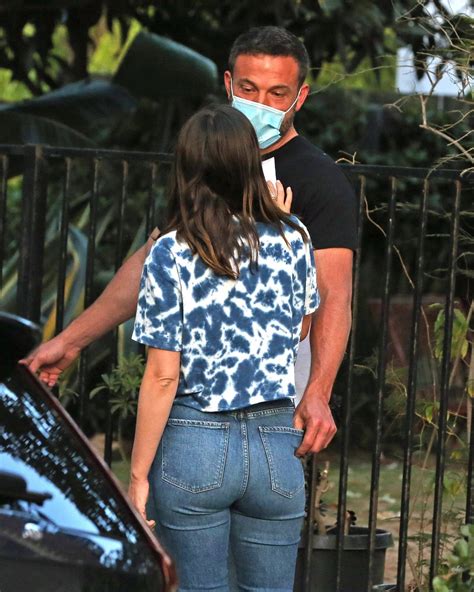 Ana De Armas Hot Ass In Jeans - Hot Celebs Home