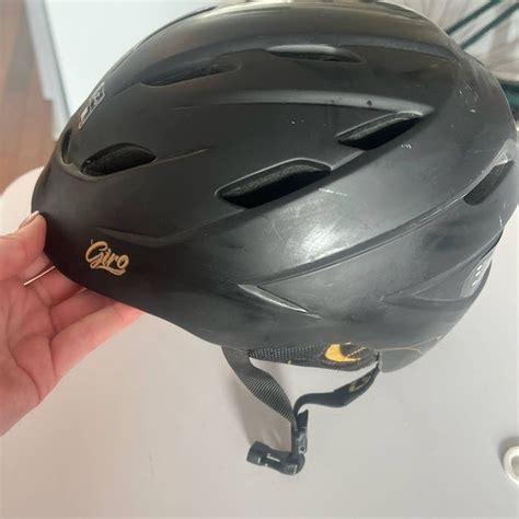 Giro GIRO G10 Ski Snowboard Helmet Ladies Size M | Grailed