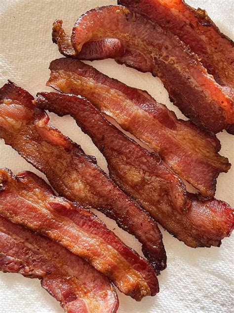 How to Cook Perfectly Crispy Bacon in the Oven