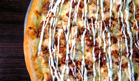 21 Best Pizza Topping Combinations to Try on Your Next Pie - THE CHEESE