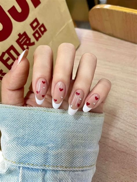 ㅤ adlı kullanıcının nails panosundaki Pin | Kolay tırnak tasarımları ...