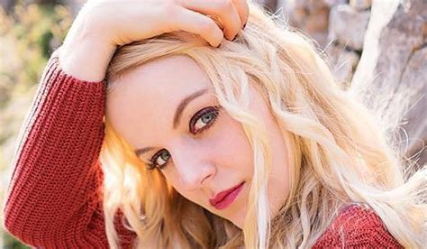 Julia Durr - Bio, Age, Height | Insta Biography