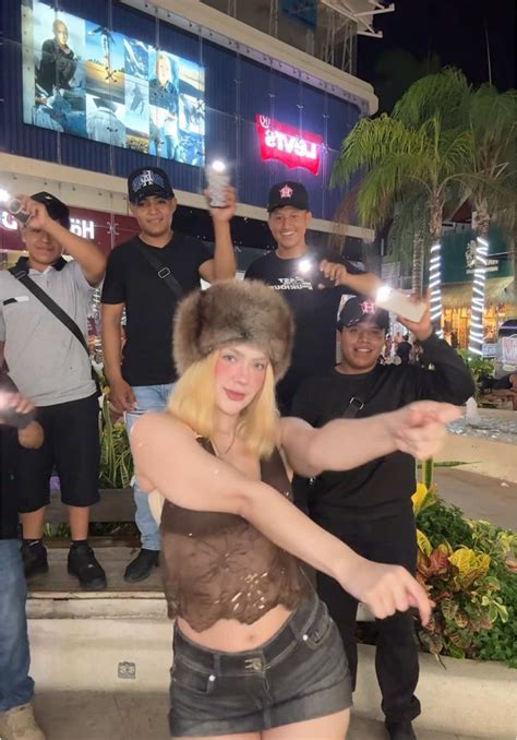 Videos de sofiaalegriaa (@sofiaalegriaa) con “Ay Mamita - Alan Arrieta