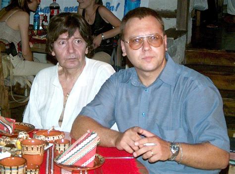 Емил Димитров - син: Ако баща ми се върне за малко, просто ще седнем да ...
