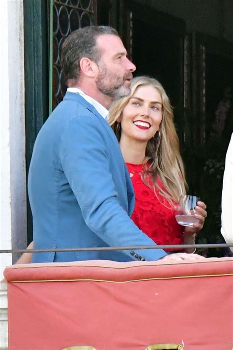 TAYLOR NEISEN and Liev Schreiber Out in Venice 06/27/2022 – HawtCelebs