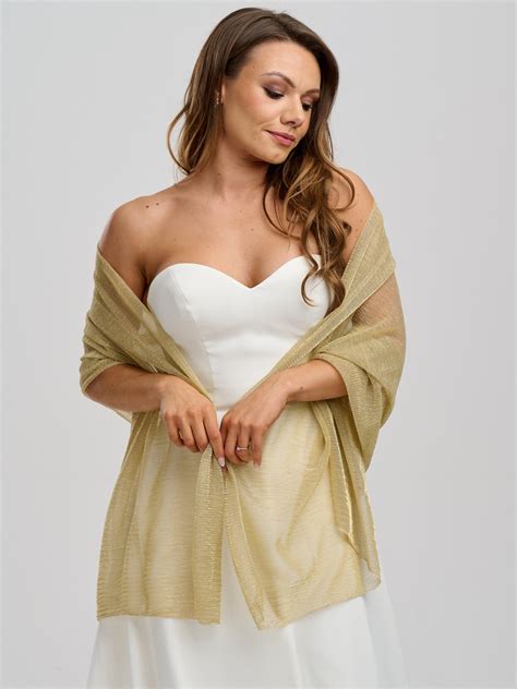 Gold shawl wedding 60 photos - Astyledwedding.com