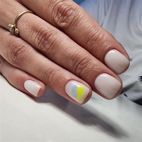Маникюр 💙💛 | Nails, Beauty, Base
