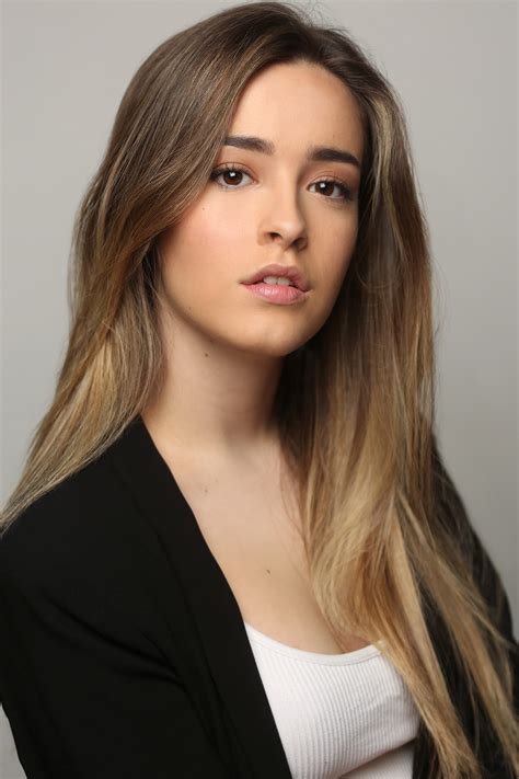 Carmen Sanchez's Instagram, Twitter & Facebook on IDCrawl