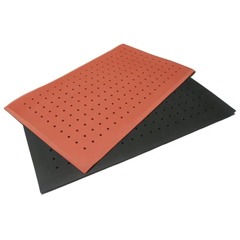 A Rubber Drainage Mat Offers Three Degrees of Slip-Resistant Safety!