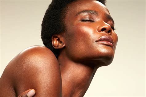 7 Ways on How To Remove Dry Skin From Face | NuFACE