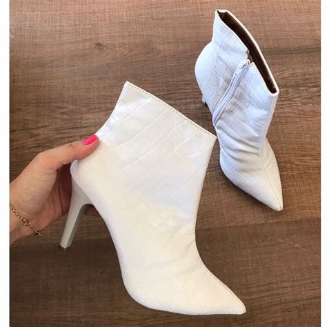 Bota Branca Salto Fino