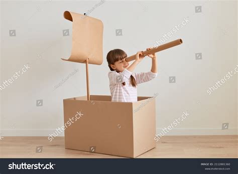 Kid Out Box Photos, Images and Pictures