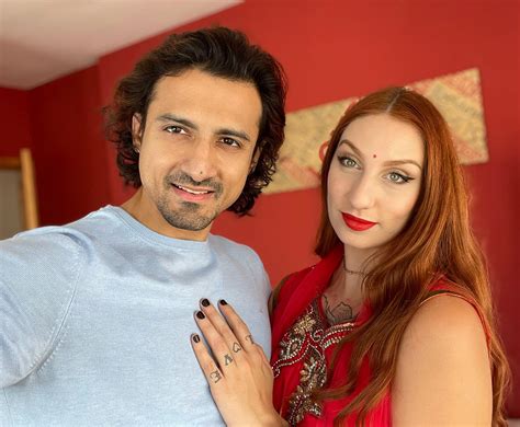 Niks Indian - Beautiful Green eyed Angel 😇 Don’t miss...