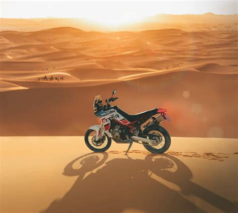 The Aprilia Tuareg 2024: Adventure on two wheels in new color options ...