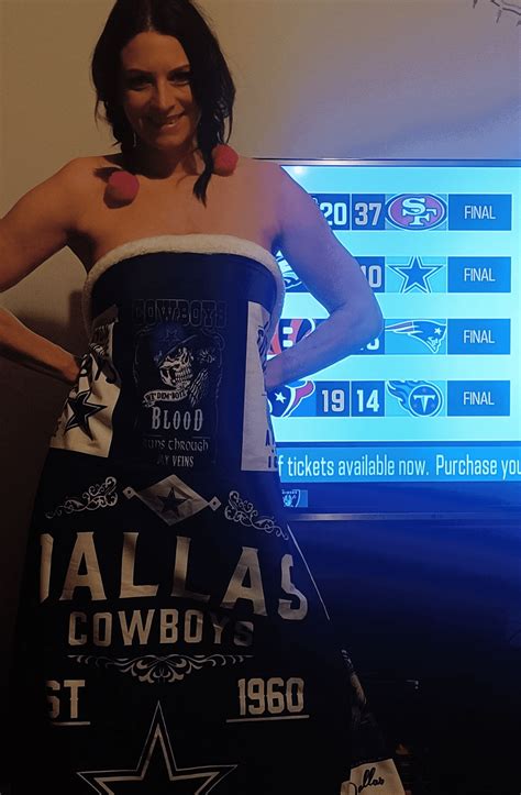 nikki dial, 49 : r/PrettyOlderWomen