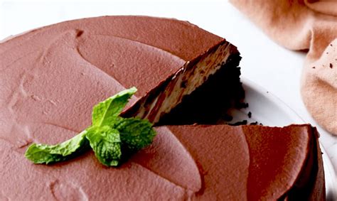 Easy Mint Chocolate Cake Recipe