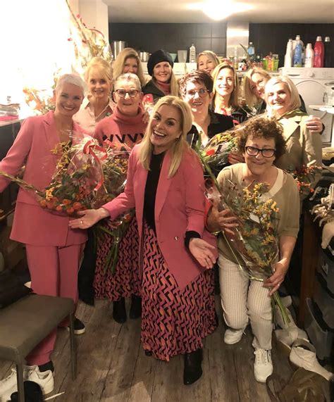 80s/90s Friends Meet Friends - !!!OH YES!!! WIJ LOPEN WARM EN BUITEN