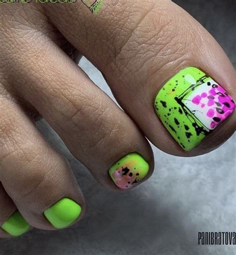 Pin by Nadine Quay on A’ Toes Nails | Pedicure nail designs, Summer toe ...