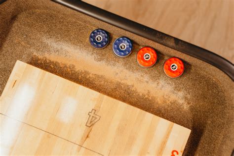 Book Shuffleboard - Shuffleboard Bar Berlin