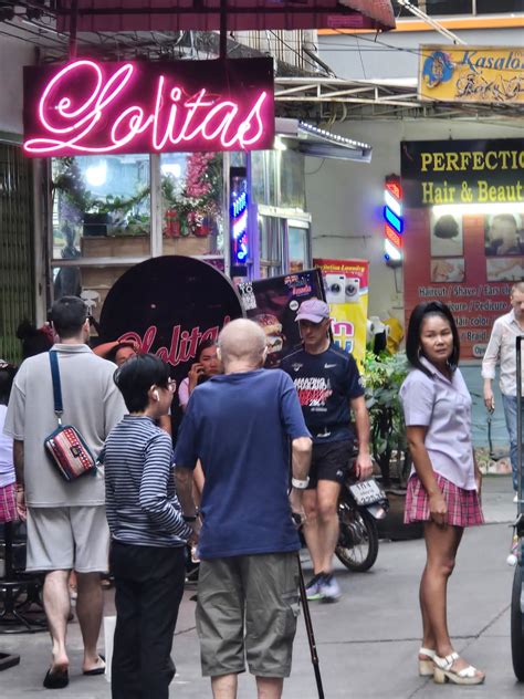 Vietnam War Vets Gather in Bangkok for 50th Anniversary of Leaving