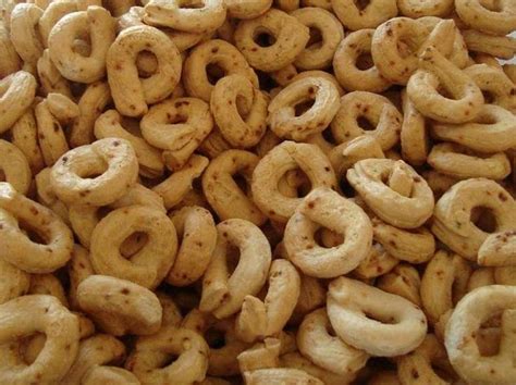 Ricetta Tarallini al peperoncino | Dolcidee | Pouilles, Gastronomie ...
