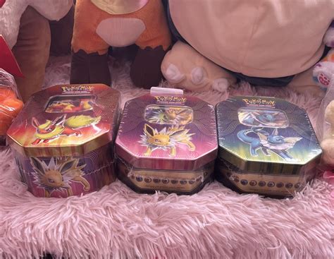 Difference between thick pokemon tins and thin ones?? I bought the