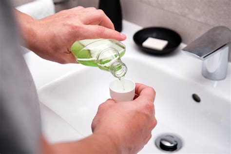 Everything You Need to Know About Mouthwash - Antalya Dent Smile