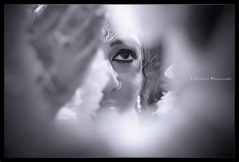 Priya Roy - Φωτογραφία