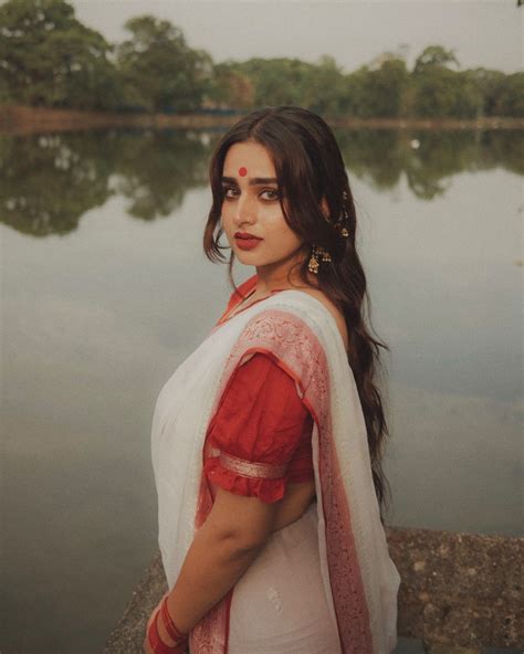 ayesha khan biography age boyfriend   pitta kathalu