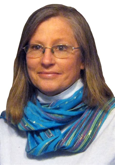 Marsha Holmes Bio